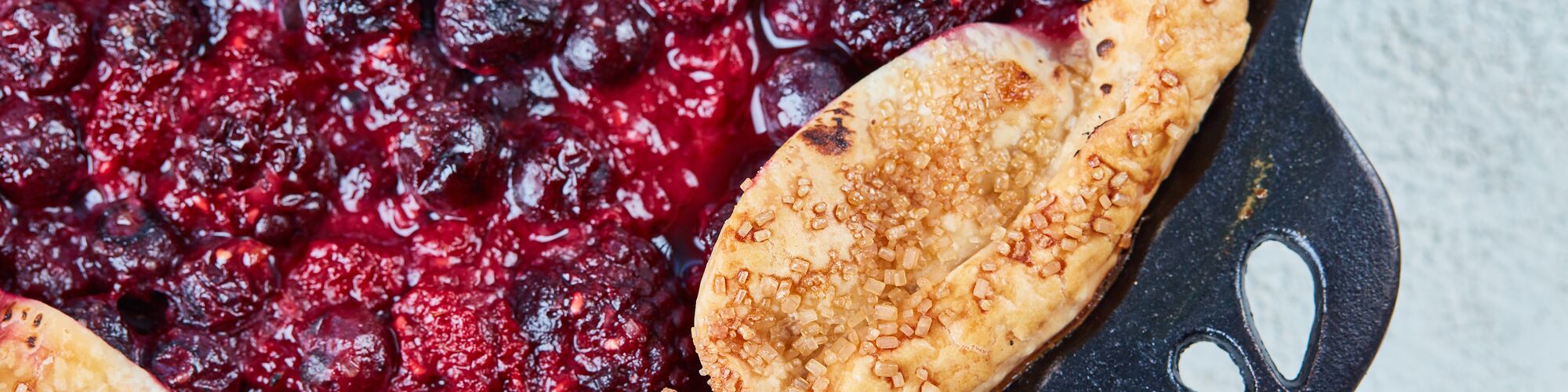 Web_Slider_Image-MixedBerryPie2.jpeg