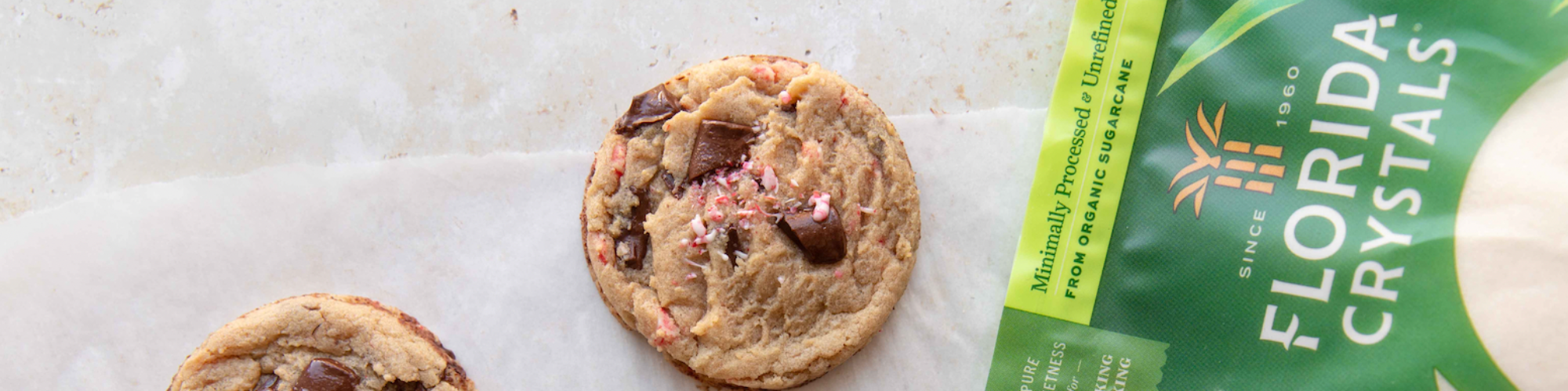 vegan peppermint chocolate chip cookies