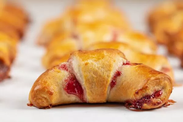 Web_Recipe_Description_Image-Organic Crescent Roll 09.jpeg