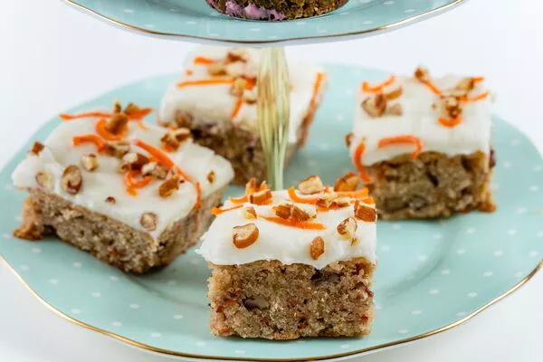 Carrot Cake Blondies