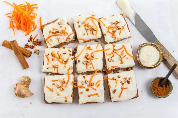 Carrot Cake Blondies