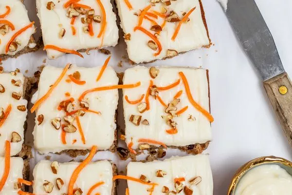 Carrot Cake Blondies