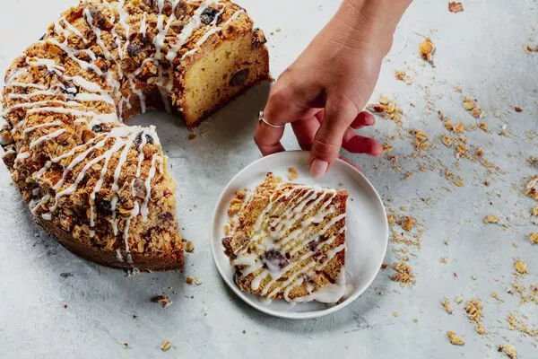 Hazelnut Crumble Cake