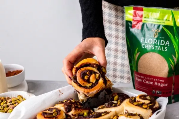 Vegan Chocolate Pistachio Sweet Rolls